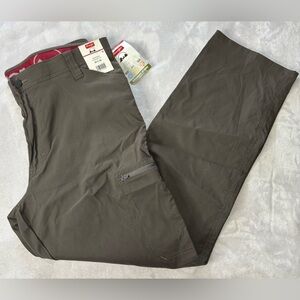 Wrangler Men's Cargo Pants NWT SIZE 36x30
